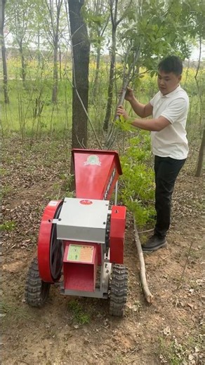 #树枝截断机 #farming ，树枝截断机可以根据客户要求调节长短
