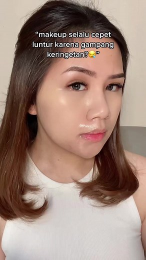 Tutorial Makeup Tahan Keringat dengan Loose Powder & Setting Spray