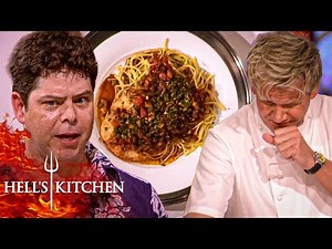 Gordon CHOKES on Texan Chef's SPICY Signature Dish | Hell’s Kitchen