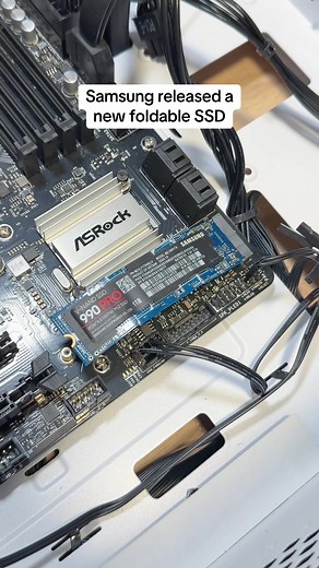 Flexible Foldable SSDs: Bendable Storage for Aerospace & Wearables