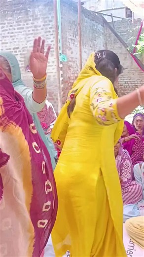 Ishare Tohara Ishrat — Saraiki Song Lines from Shafaullah TikTok