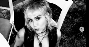 Miley Cyrus vai ao palco do Saturday Night Live, inédito no YouTube