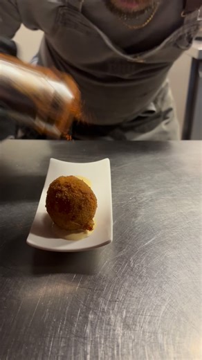 Gustu tapas on Instagram: "Hopla, het eindresultaat! Reserveer nog snel! #tapas #restaurant #antwerpen #antwerp #gustutapas #holiday #tapasbar #instafood #gastrotapas #chef #cheflife"