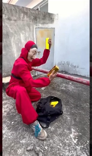 Money HEIST vs POLICE 11.0 #moneyheist #parkour #shorts