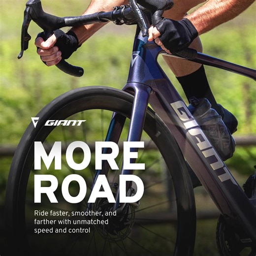 Break through boundaries with unmatched rhythm and speed. SyncDrive motors deliver seamless acceleration, supported by EnergyPak’s enduring power, letting you ride farther and faster with effortless efficiency. | Giant Bicycles