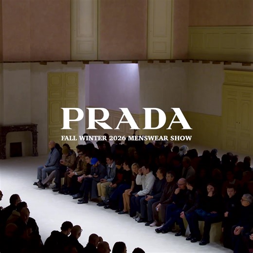 探索 Prada 2026 秋冬男裝系列大秀的所有造型。 | Prada