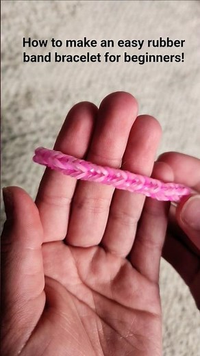 How to make an easy rubber band bracelet for beginners!😱