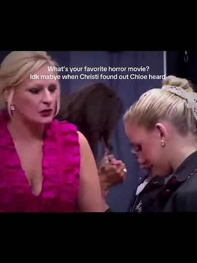Poor Chloe #sad #crying #whatsyourfavoritehorrormovie #chloelukasiak #chloe #christi #dance #dancemoms #dancemom