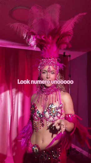 Trendy Pink Party Looks from Valentino