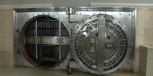 Redevelopment is on track for the nearly 115-year-old former Illinois State Bank building