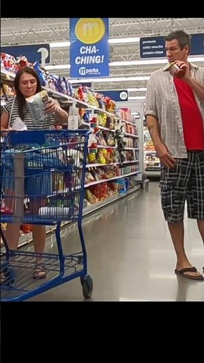 Scary Mac 'n Cheese farts!!! 🧀😱 Funny fart prank! #shorts