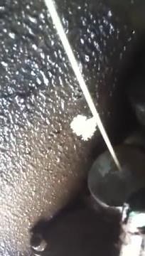 Bobcat 763 hydraulic control valve spool leak