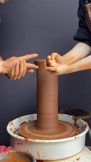 Sude Yıldız on Instagram: "We adapted the rock, paper, scissors game to the pottery wheel. The winner took the wheel, and in the end we created a joint piece. We had a lot of fun while making it; we hope you enjoy watching it too :) . . . Taş, kâğıt, makas oyununu tornaya uyarladık. Kazanan tornaya geçti, sonuçta ortak bir ürün çıkardık. Biz yaparken bayağı eğlendik, umarım siz de izlerken keyif alırsınız :) #ceramic #pottery #vase #challenge"