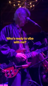 Who’s ready to vibe? Comment 🎸👇#robbykrieger #livemusic #onstage #guitarist #vibe #groove #jazz #rockmusic #guitarriffs | Robby Krieger