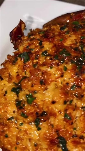 This claw crab smoked stuffed turkey leg will make you hurt yourself . . . . . . . . Drop some ♥️’s likes and shares and I will make a video tutorial step-by-step on how I made this #turkeyleg #seafood #crab #crabs #crablegs