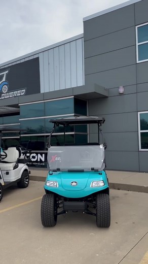 This weeks #Cartoftheweek is our Evolution Classic 4 Plus! 🥶 This cart is fully equipped with a lithium-ion battery, 9 inch touchscreen, luxury 2 tone seats, USB charging ports, seat belts, and so much more! ⚡️ Come check it out today! 👏 #golfcar #golfcartsmodified #golfcartsforsale #golfcartdragracing #golfcartsoftiktok #lakelife #carts #golftok
