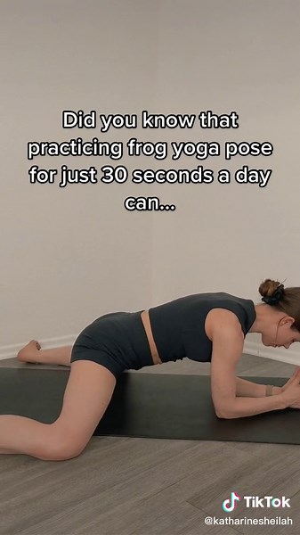 You will not believe how amazing the benefits of Frog pose are! #yoga #yogapractice #yogapose #frogpose #frog
