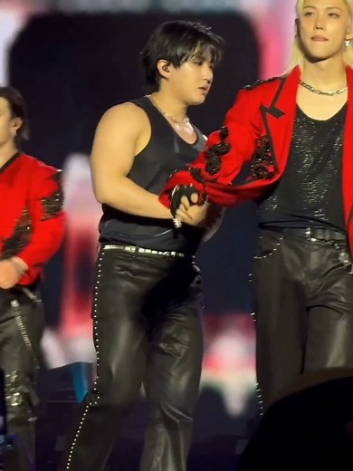 Changbin's Stunning Performance of God's Menu in L.A.