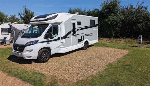 McLouis Fusion 373 - Practical Motorhome