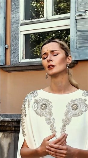 Tosca. Full version on ‪@DariaDavidoff‬ #dariadavidoff #opera #puccini #soprano