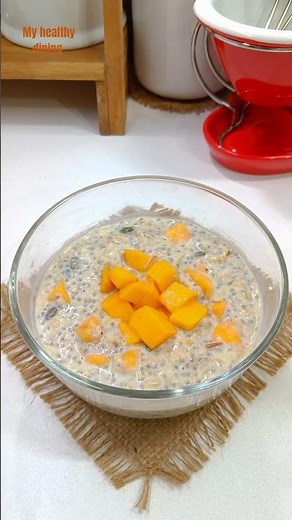 Healthy & tasty overnight oats chia seeds breakfast bowl #shorts