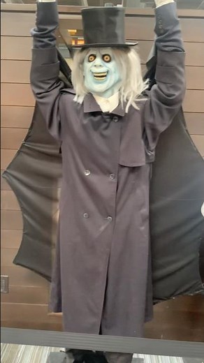 WALL OF MONSTERS AT MONSTER BASH PA #halloween #animatronics #horror #props #haunter #art #universal