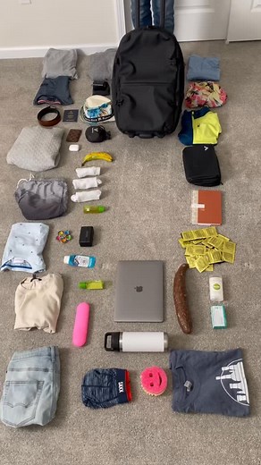 Airlines really hate this convertible travel bag. 😳 #travel #bag #vacation #airlines | Backvac