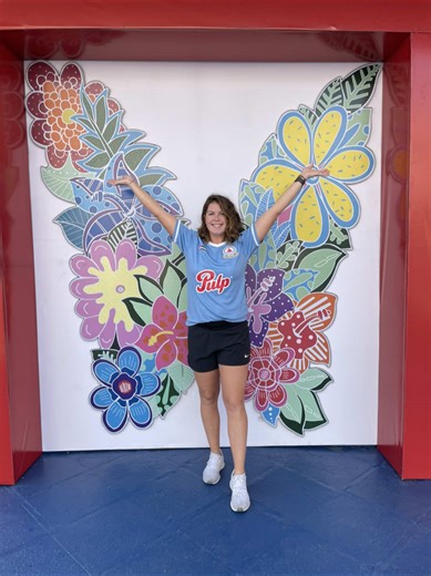 When I was in college, social media was the influencer era. We posted for photos. Reels wasn’t even a thing. Influencers were the only ones going viral. Now? We’re in the interest era. People want to see what you’re doing, what you’re learning, what you’re building. You don’t need a credential. You need content. The people getting jobs? They’re the ones showing up online before anyone asks them to. I’m hosting a free call at the end of January if you want to talk through your next move. Comment 