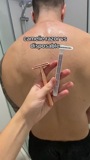 camelie single blade razor vs disposable single blade razor 🧐#shaving #shavingtips #skincare #hairremoval #safetyrazor #ecorazor #nz #australia #shavinghacks #razorburn #strawberrylegs