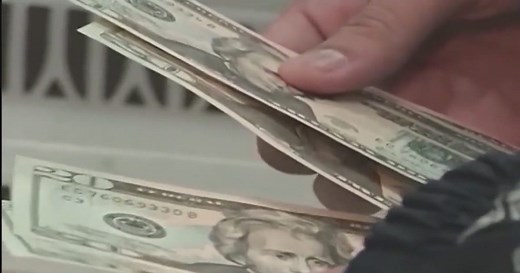 Here's how much New York's minimum wage will increase by in 2026