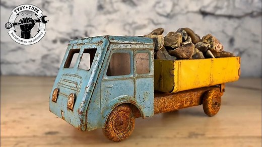 I brought a 1960s dump truck back to life