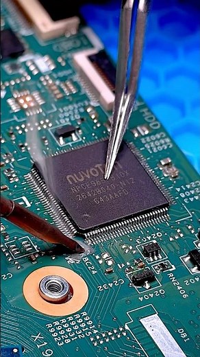 ASUS Chromebook Vibe SIO IC Replacement ⚡ | QFP Package Microsoldering #asus #repair #electronics