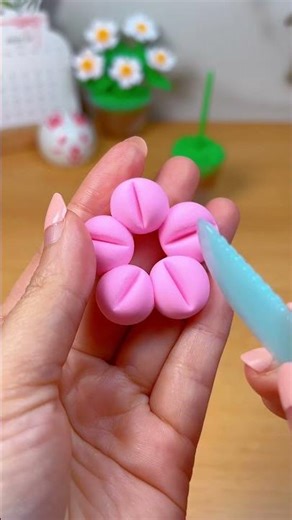 Learn a simple craft in 20 seconds - small flower potted plants