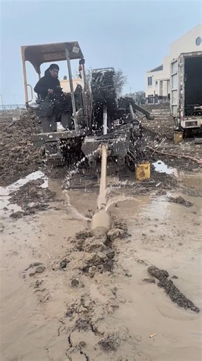 Mud Drilling for Pipeline Installation #DirectionalDrilling #PipelineWork #MudConstruction | Media Archivement