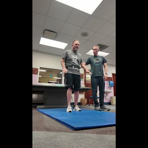 Lean on me: A patient’s journey to walk again with support from Roper St. Francis Healthcare team