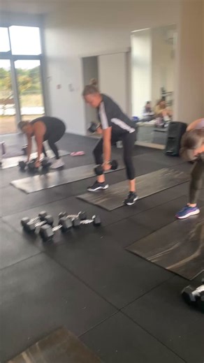 Gorilla 🦍 Row here we go. Strong 💪. Loving the challenge and classes @pwrfit_studios | Lorraine Maguire Therapy - Rapid Transformational Therapist