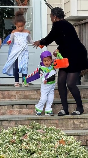 316K views · 7.4K reactions | Trick and treating with 3 kids. Ocean is happy to trick or treat with his sisters | A Life Less Scripted | Facebook