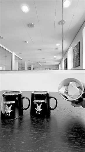 📚 At the Human Library, we’re all about creating space to #UnJudgeSomeone. Through honest, open conversations with people from all walks of life, we invite you to challenge stereotypes, ask questions, and connect with lived experiences different from your own. ✨ Want to be part of our mission? Learn how to join us as a Book, Librarian, or Publishing Partner on our website: https://humanlibrary.org/ | Human Library Organization