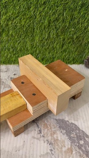 Ultimate DIY Wood Clamping Jig – Strong 90° Corner Hold Hack! 🔥