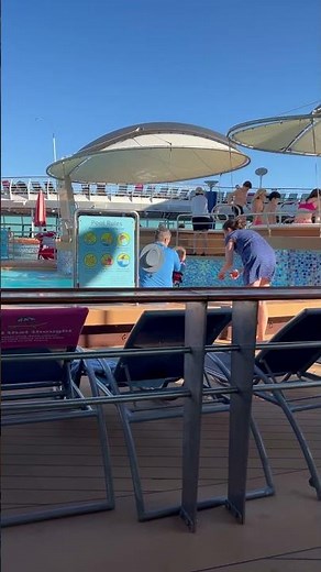 Voyager of the Seas main pool deck, Royal Caribbean cruise line