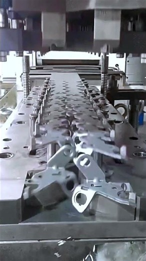 Insert Injection Molding Service: Compressing Cycle Time and Piece Quote