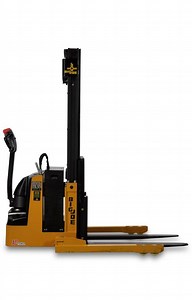 PDS25-130 | Big Joe Medium Duty AC Straddle Stacker