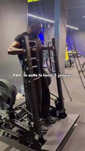Coach Mouzss // Personal trainer on Instagram: "Si le contenu t’a plu, n’hésite pas à aimer , commenter et à partager, ça m’aiderait énormément 🙏🏾 . . . #coach #motivation #gym #believe #ingodwetrust"