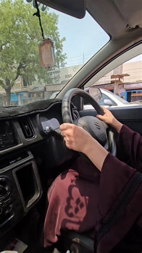 How to drive manual car #learntodrive #drivingtips