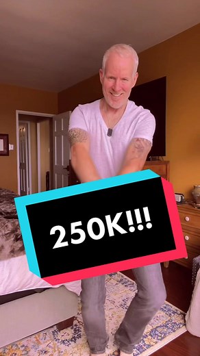 Celebrating a quarter of a million followers!!! Thank you so much! Muchas gracias. Muito obrigado! Merci beaucoup! Salamat! K̄hxbkhuṇ #dancingdaddy #dancingmichael