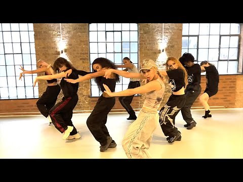 FKA twigs - ride the dragon (dance rehearsal)