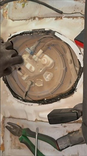 Toyota fuel filter replacement / complete video link in description