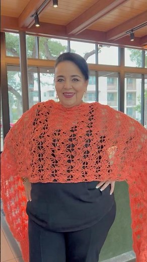 Chal rectangular 💕 #chal #chaltejido #tejido #tejer #crochet #crochetchal #shawl #regalo