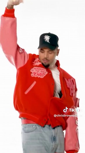 chrisbrownofficial (@chrisbrownofficial)’s video of chris brown