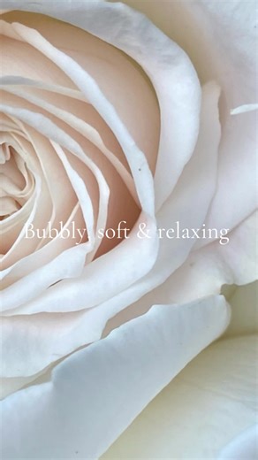 Exploring Aesthetic Bubble Baths for Self-Care